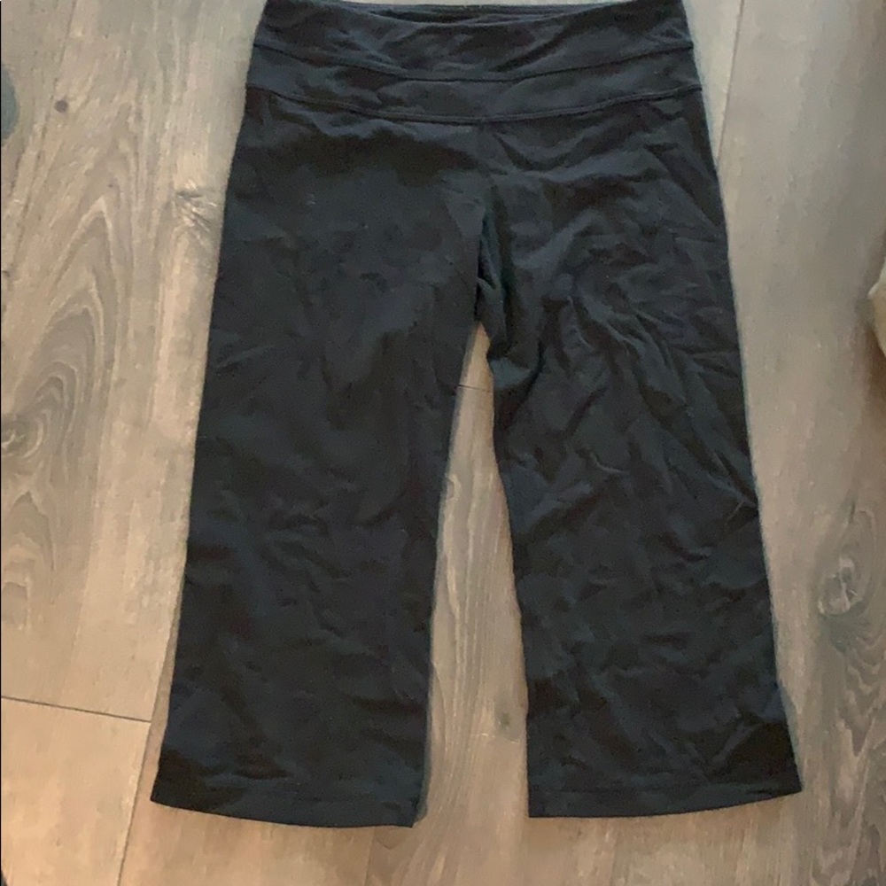 Lululemon capris - Picture 2 of 2